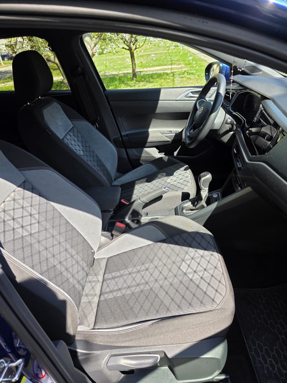 VW Taigo 1,0 TSI R LINE PRODAJA/PREUZIMANJE LEASINGA, fotografija 7