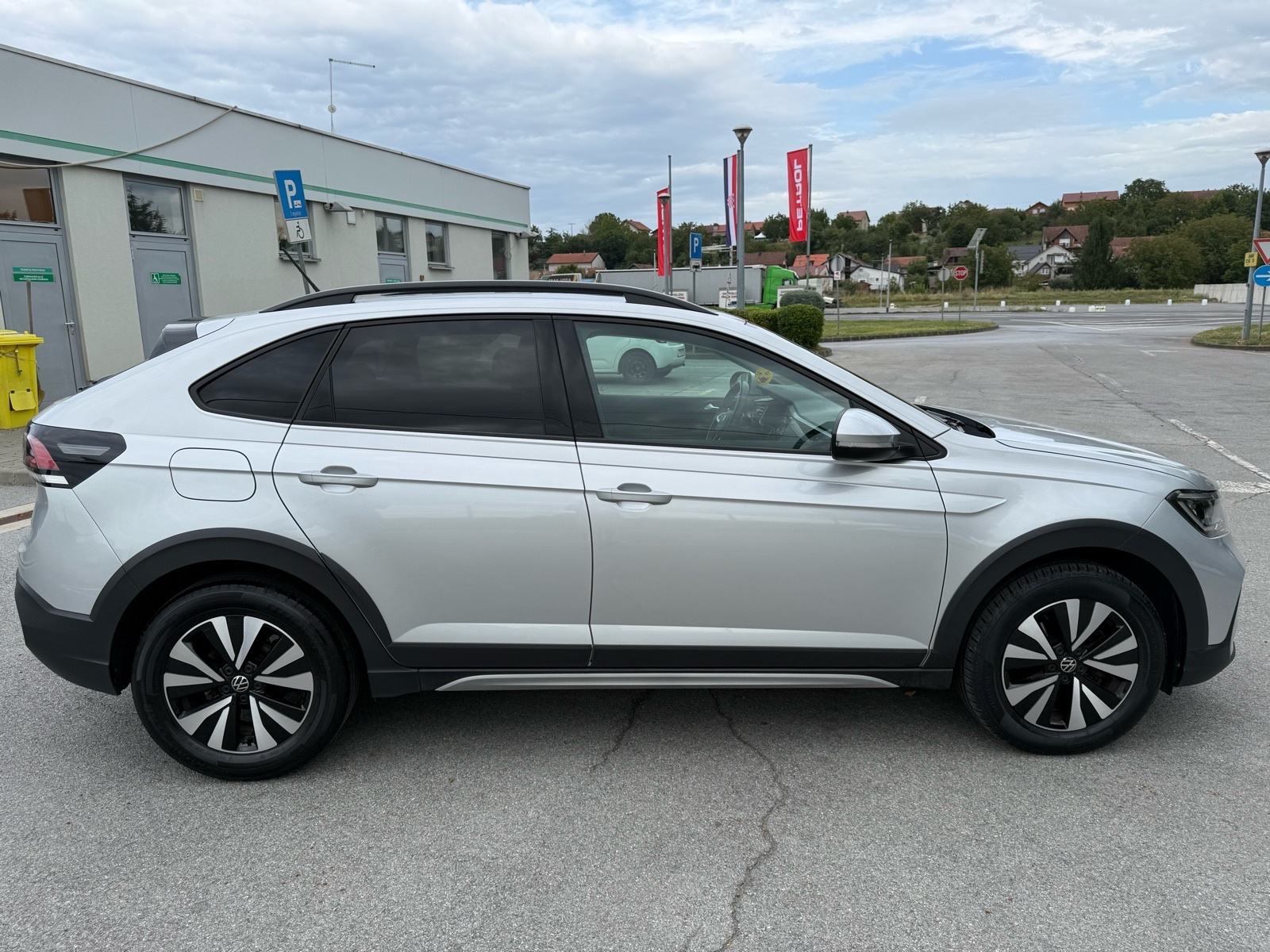 VW Taigo 1,0 TSI,LED,VIRTUAL.NAVI,MF VOLAN,KAMERA,2xPDC,GRIJANJE SJEDA, fotografija 6