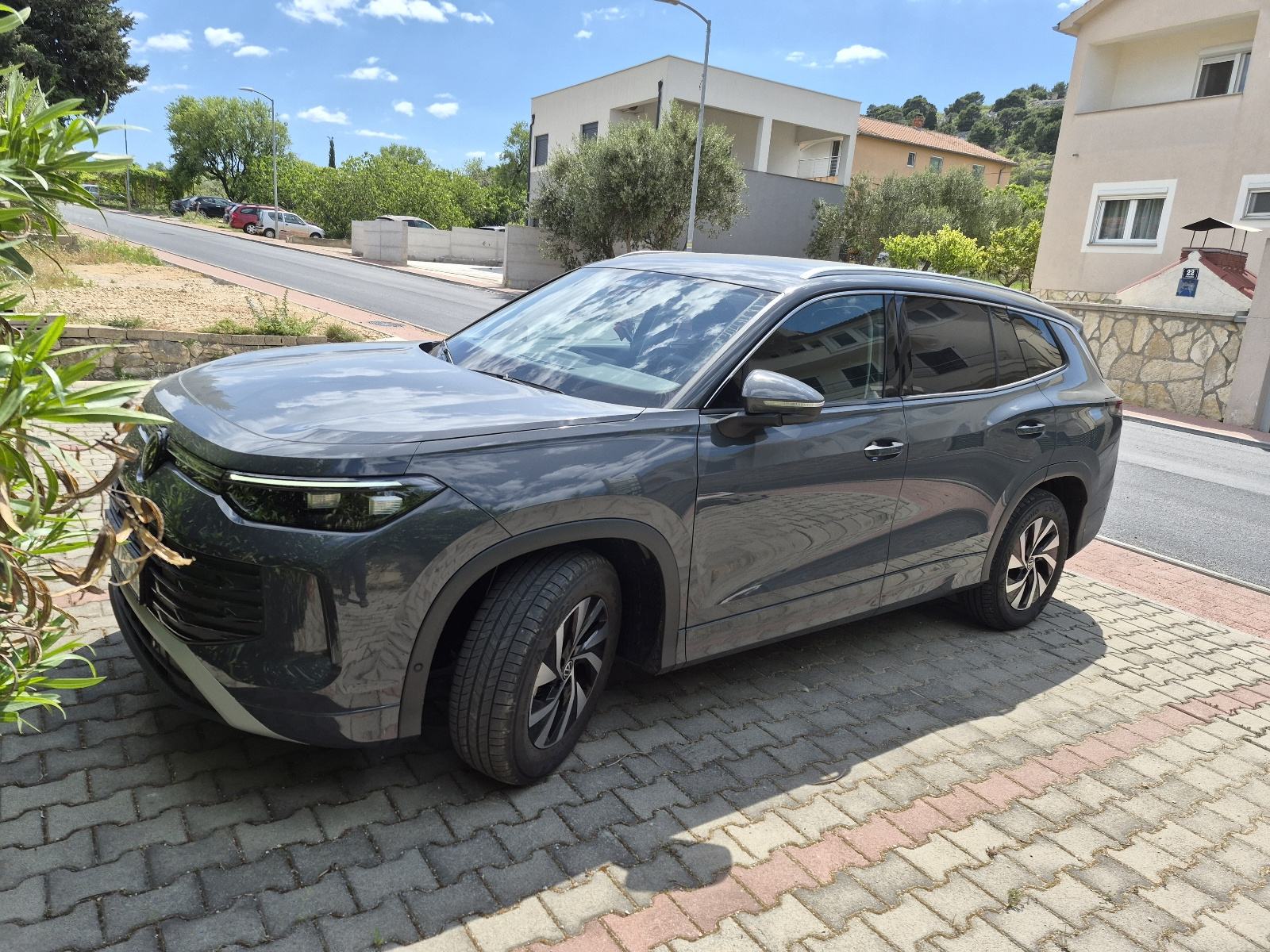 VW Tayron 1.5 etsi 150ks mild hibrid automatik, fotografija 1