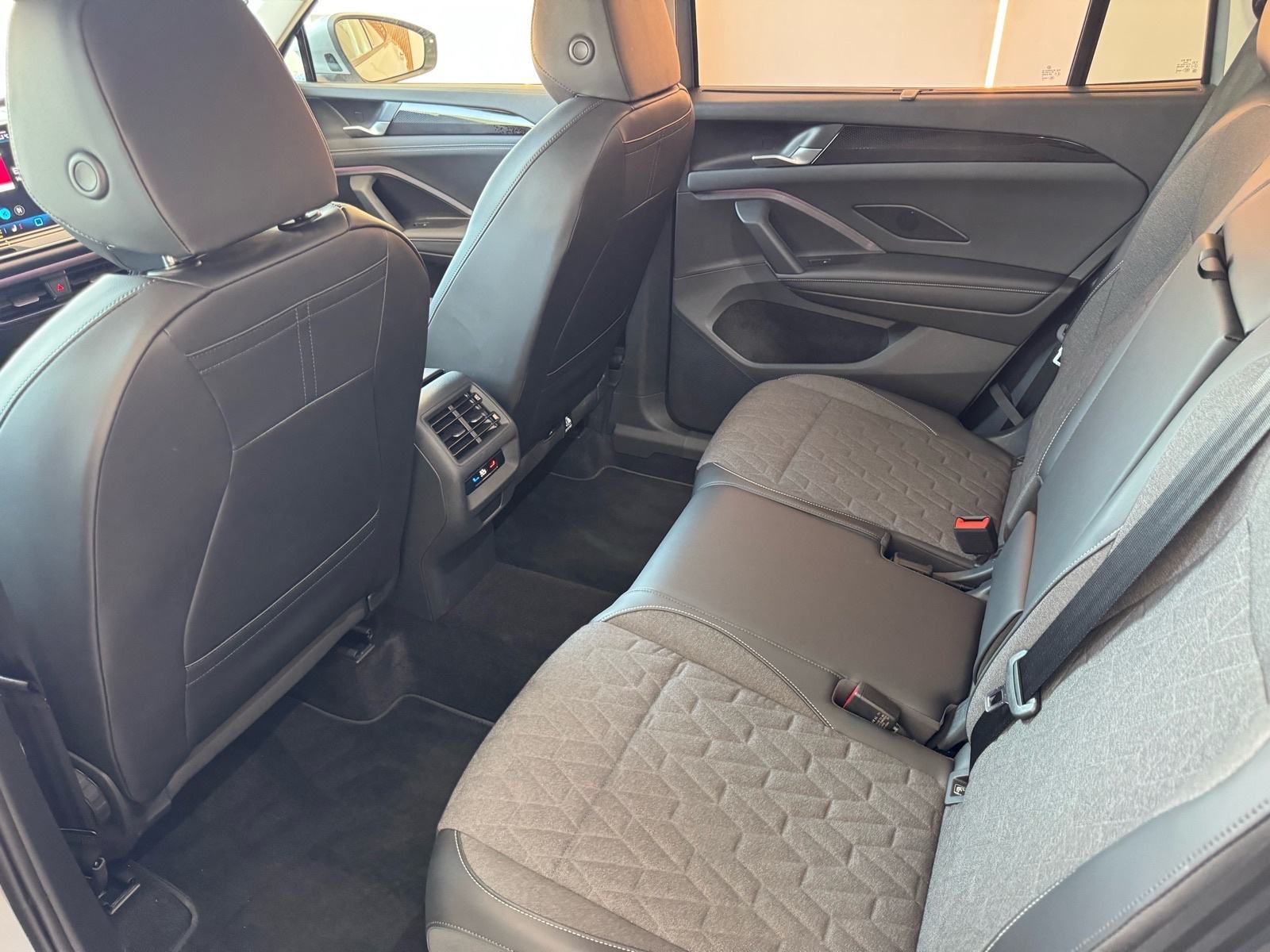 VW Tayron 2,0 TDI DSG Life Plus 2025.; Samo 10 tkm; Nije uvoz;, fotografija 8