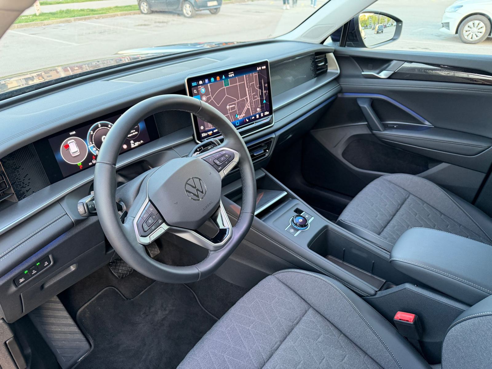 VW TAYRON 2,0TDI 142KW DSG 4X4 4MOTION 14000KM 7 SJEDALA 38200€+PDV, fotografija 9