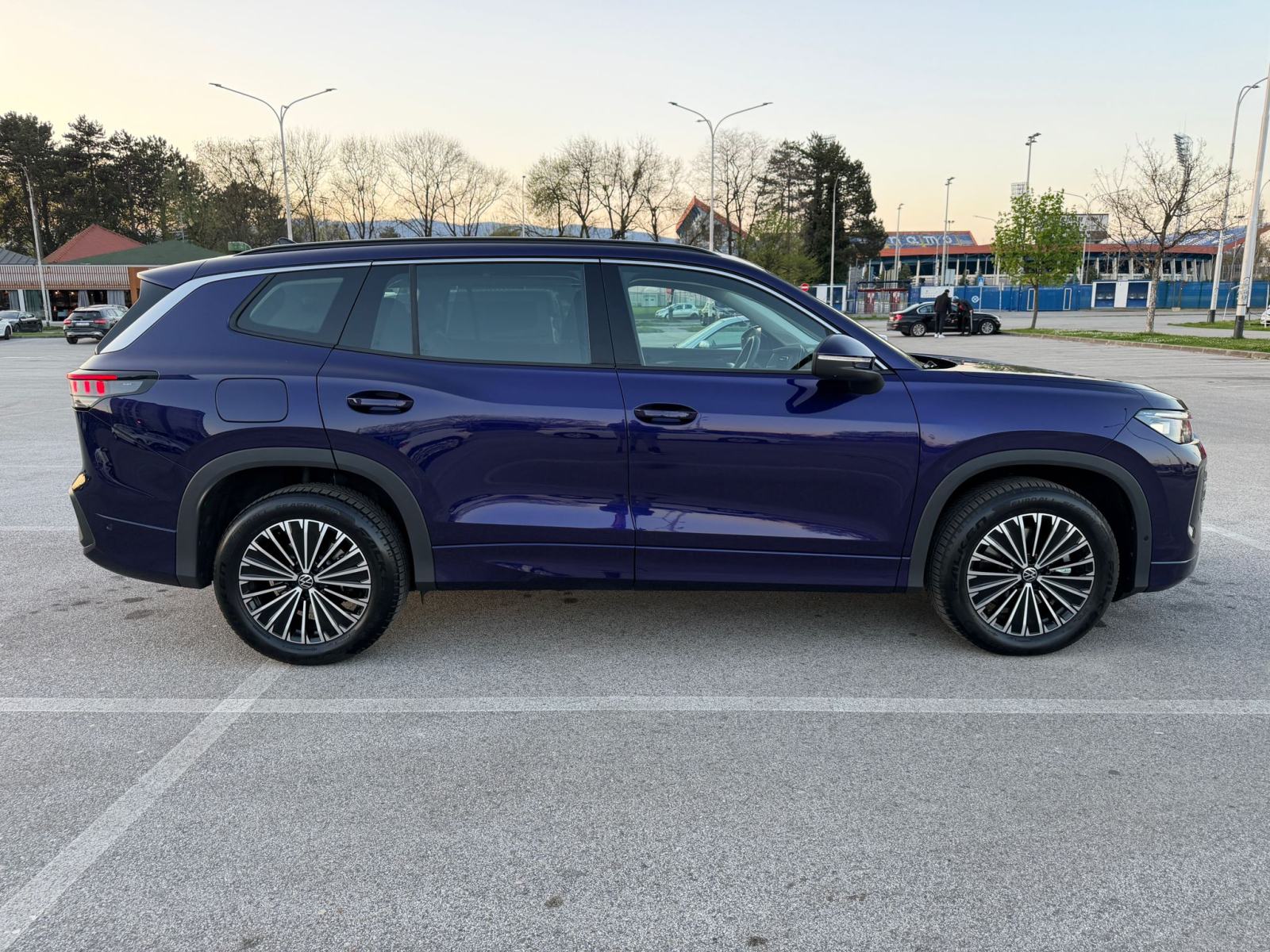 VW TAYRON 2,0TDI 142KW DSG 4X4 4MOTION 14000KM 7 SJEDALA 38200€+PDV, fotografija 7