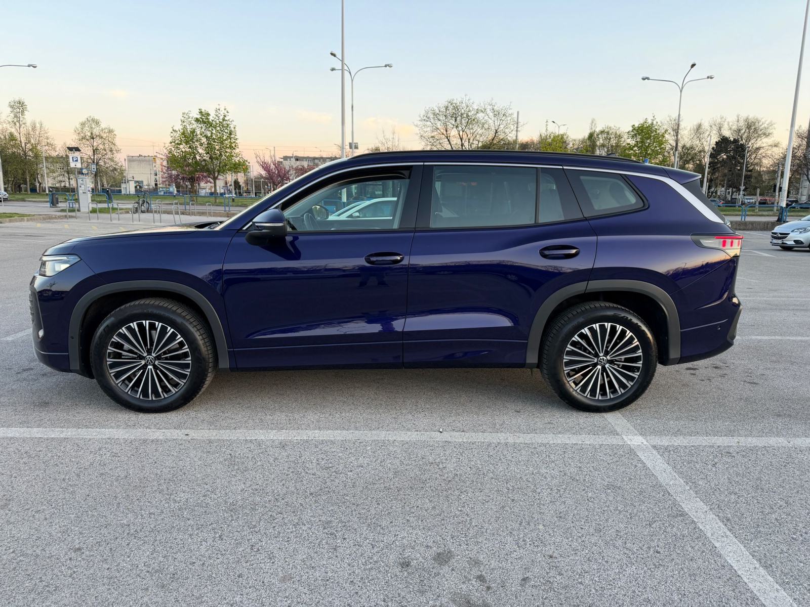 VW TAYRON 2,0TDI 142KW DSG 4X4 4MOTION 14000KM 7 SJEDALA 38200€+PDV, fotografija 2