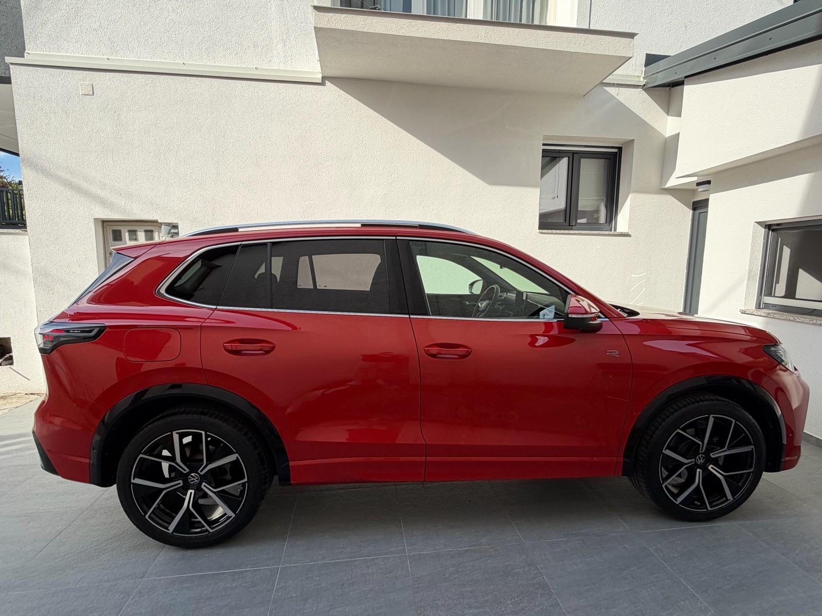 VW Tiguan 1,5 eTSI automatik R-Line Plus /1. Vlasnik/Reg 1g./, fotografija 7
