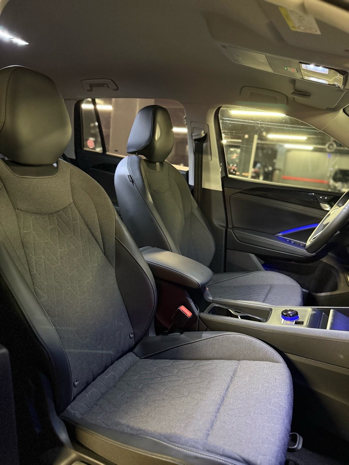 VW Tiguan 1,5 eTsi F1 Dsg Virt.cockpit,Led Amb,ACC,IQ Light,360,19”, fotografija 12