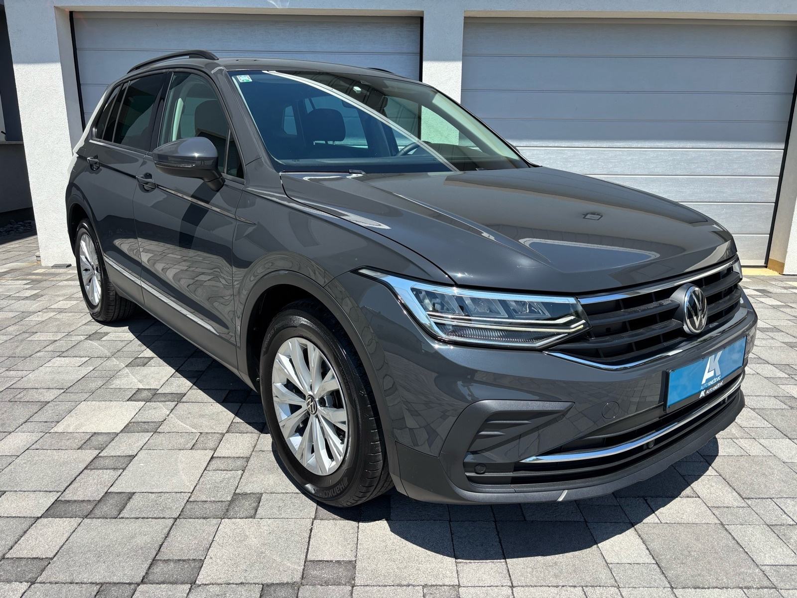 VW Tiguan 1,5 TSI automatik •Life• HR auto • 1.vlasnik•, fotografija 4