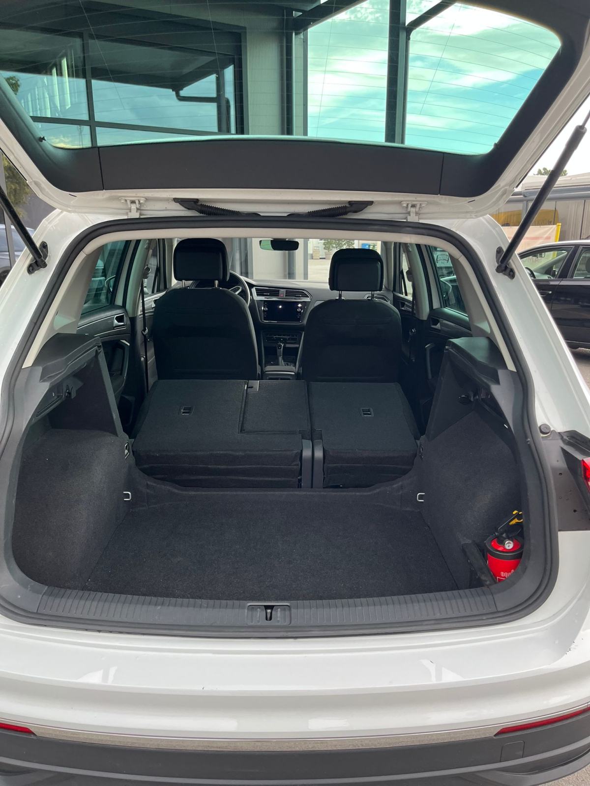 VW Tiguan, prvi vlasnik, HR auto, garancija, *** 25.000km ***, fotografija 12