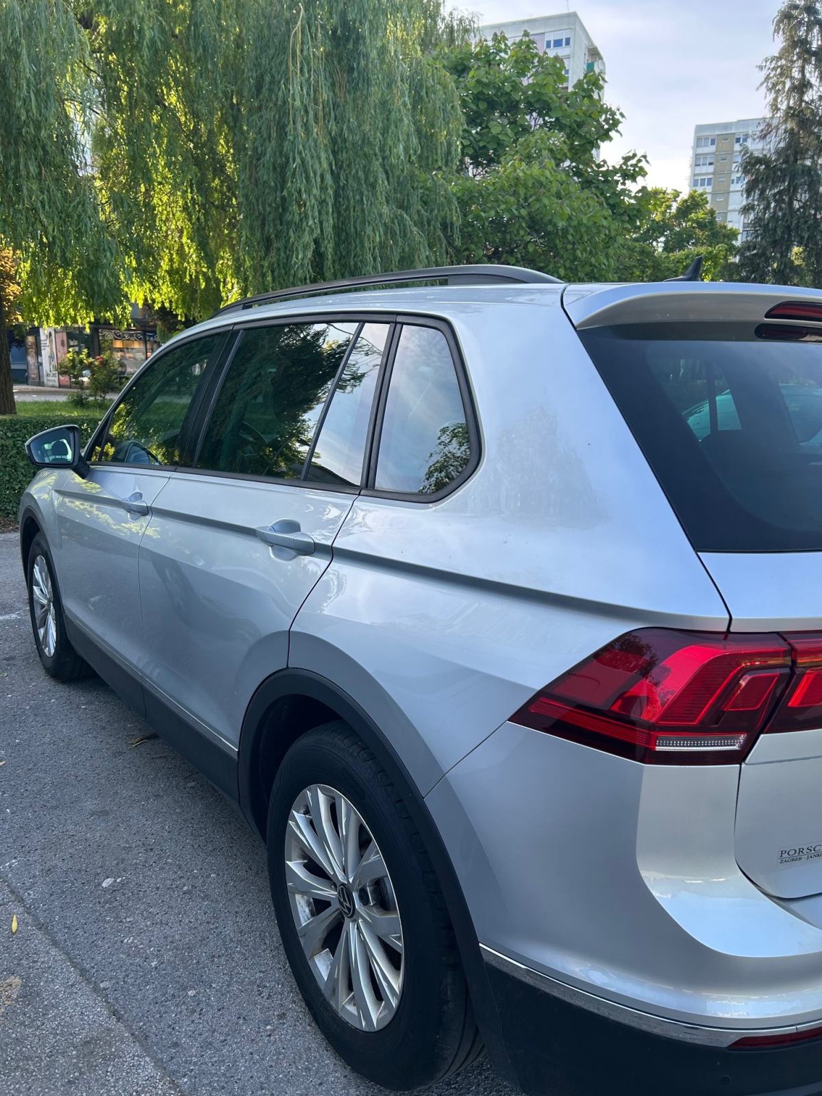 VW Tiguan 1,5 TSI automatski DSG mjenjač, model 2021, fotografija 3