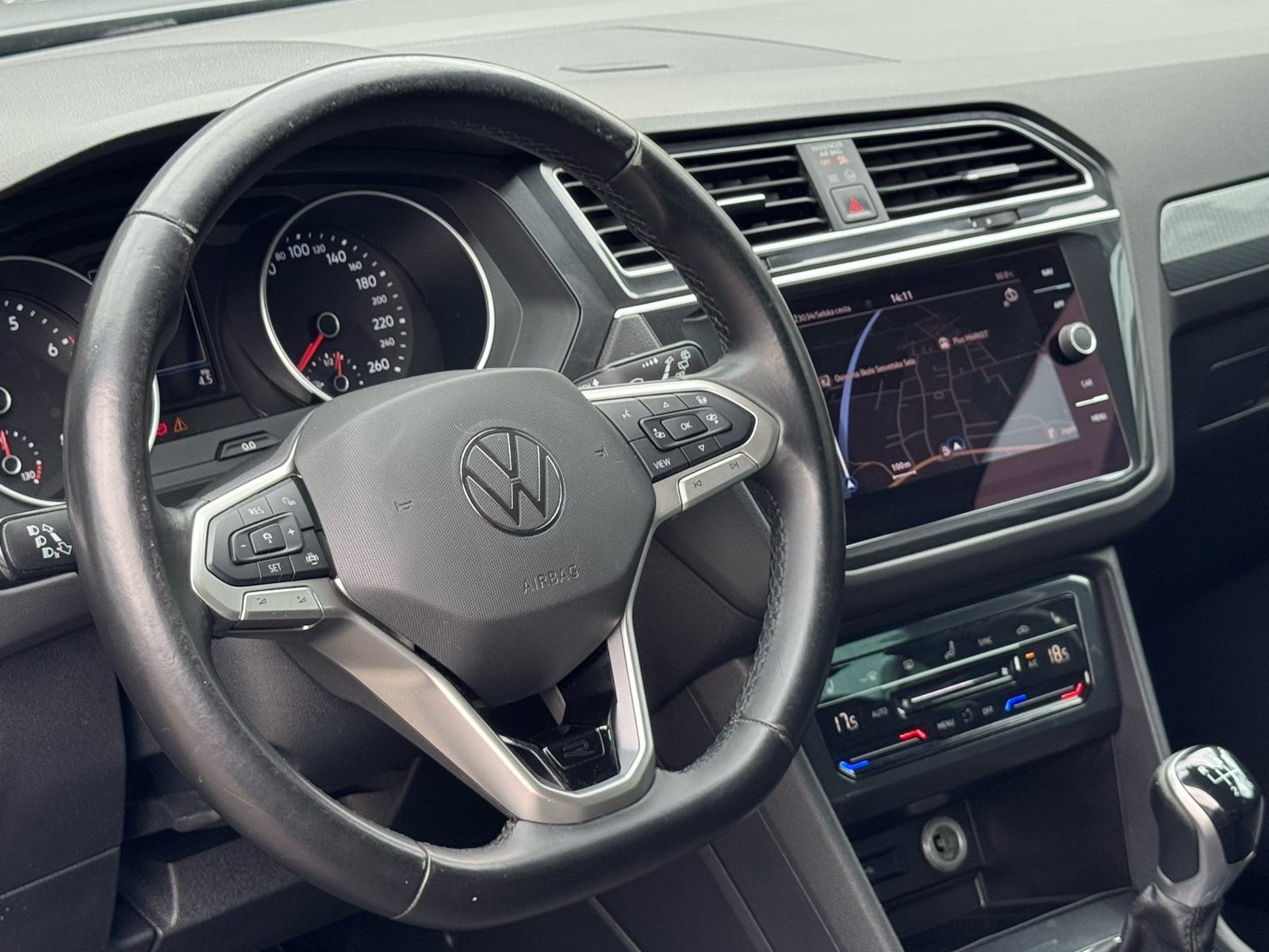 VW Tiguan 1,5 TSI / LIFE / FULL LED / NAVI / ACC / CARPLAY / JAMSTVO, fotografija 9