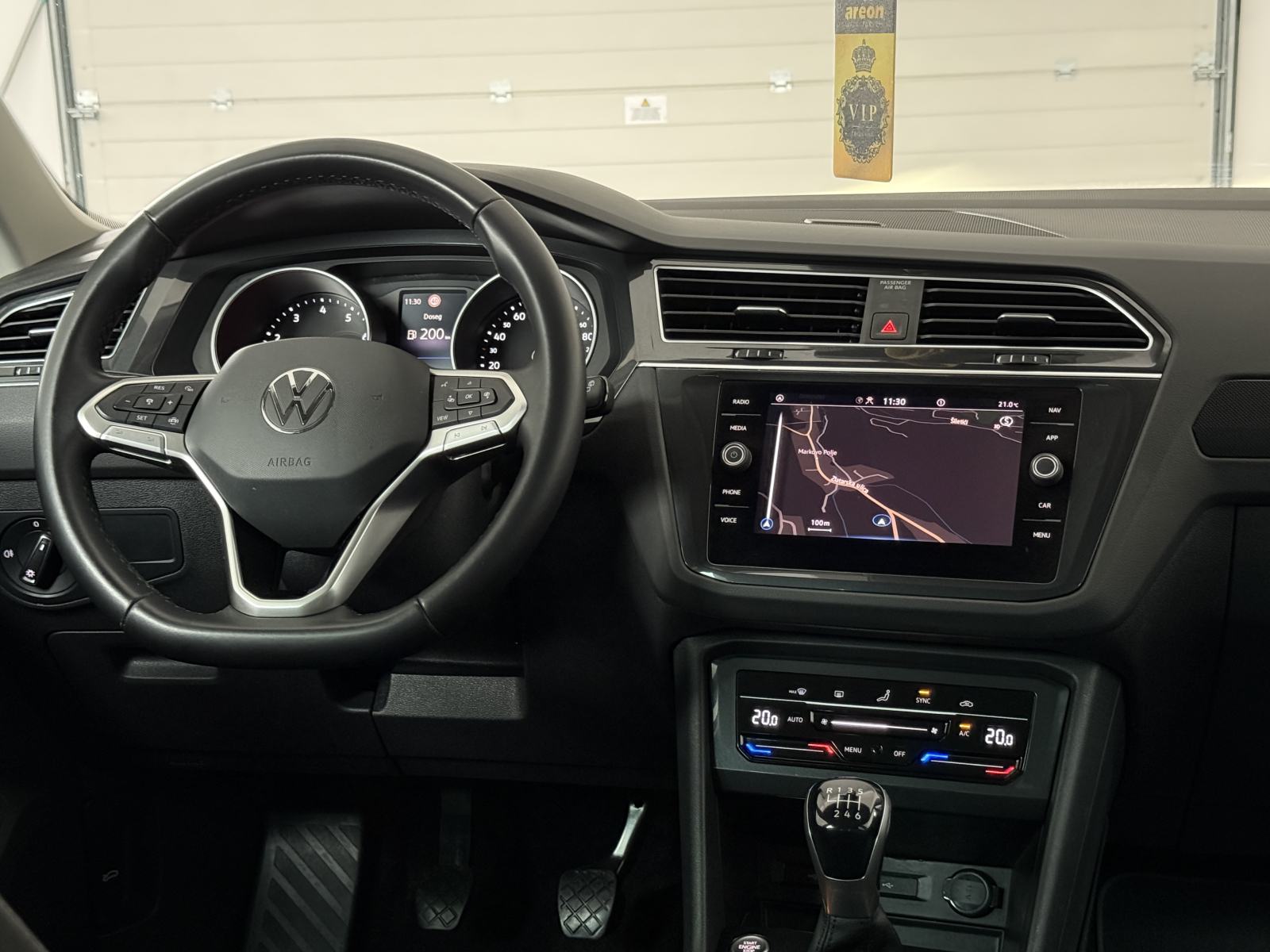 VW Tiguan 1,5 TSI •ACC•KAMERA•AMBI•NAVI•JAMSTVO 24MJ•LEASING 0% UČEŠĆA, fotografija 11