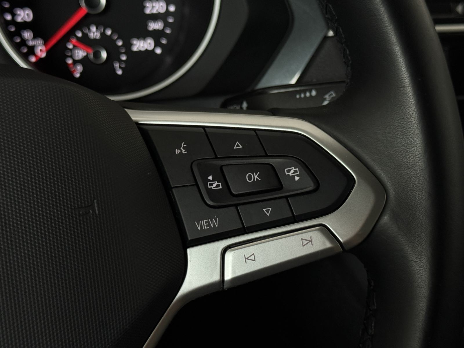 VW Tiguan 1,5 TSI •ACC•KAMERA•AMBI•NAVI•JAMSTVO 24MJ•LEASING 0% UČEŠĆA, fotografija 13