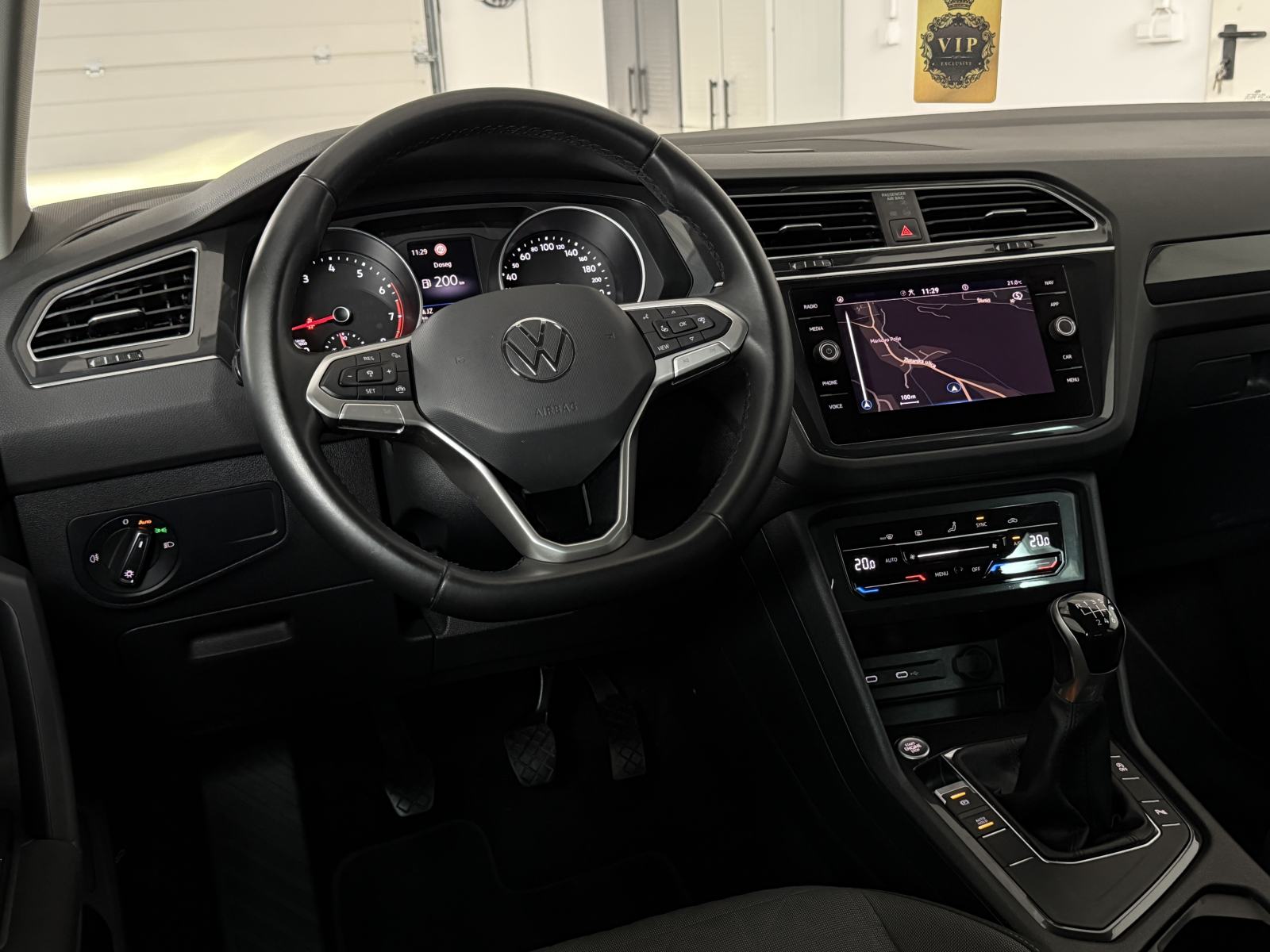 VW Tiguan 1,5 TSI •ACC•KAMERA•AMBI•NAVI•JAMSTVO 24MJ•LEASING 0% UČEŠĆA, fotografija 9