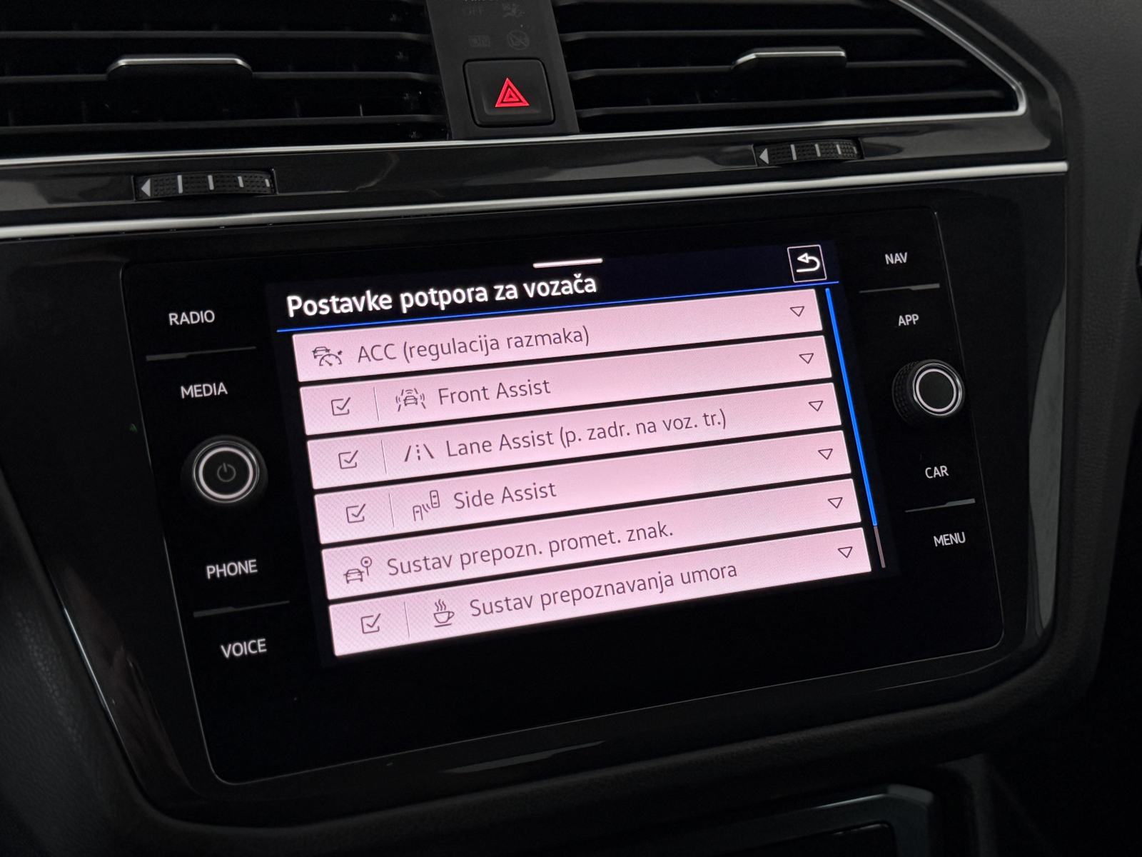 VW Tiguan 1,5 TSI •ACC•KAMERA•AMBI•NAVI•JAMSTVO 24MJ•LEASING 0% UČEŠĆA, fotografija 17