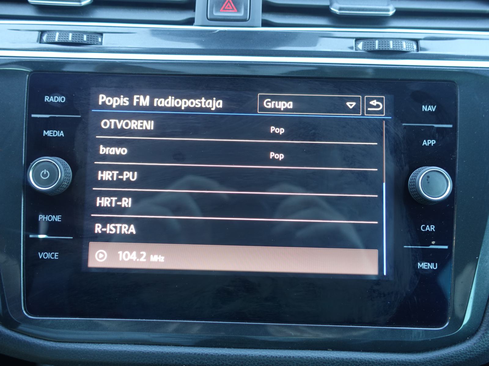 VW Tiguan 1,6 TDi Comfortline / NOVE GUME + JAMSTVO + REGISTRCIJA, fotografija 15