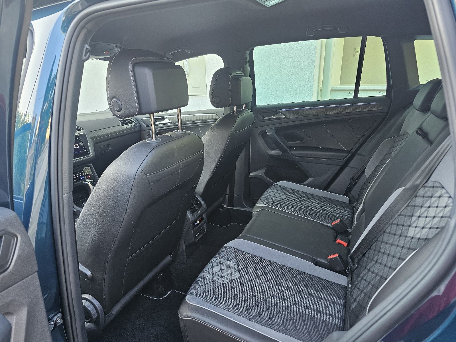 VW Tiguan 2,0 DSG -R LINE automatik, fotografija 16