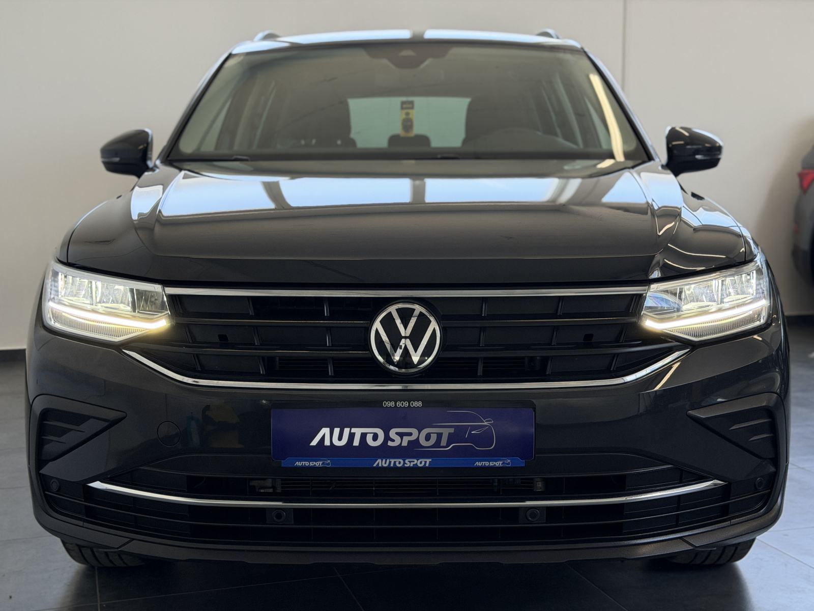 VW Tiguan 1,5 TSI •ACC•KAMERA•AMBI•NAVI•JAMSTVO 24MJ•LEASING 0% UČEŠĆA, fotografija 3