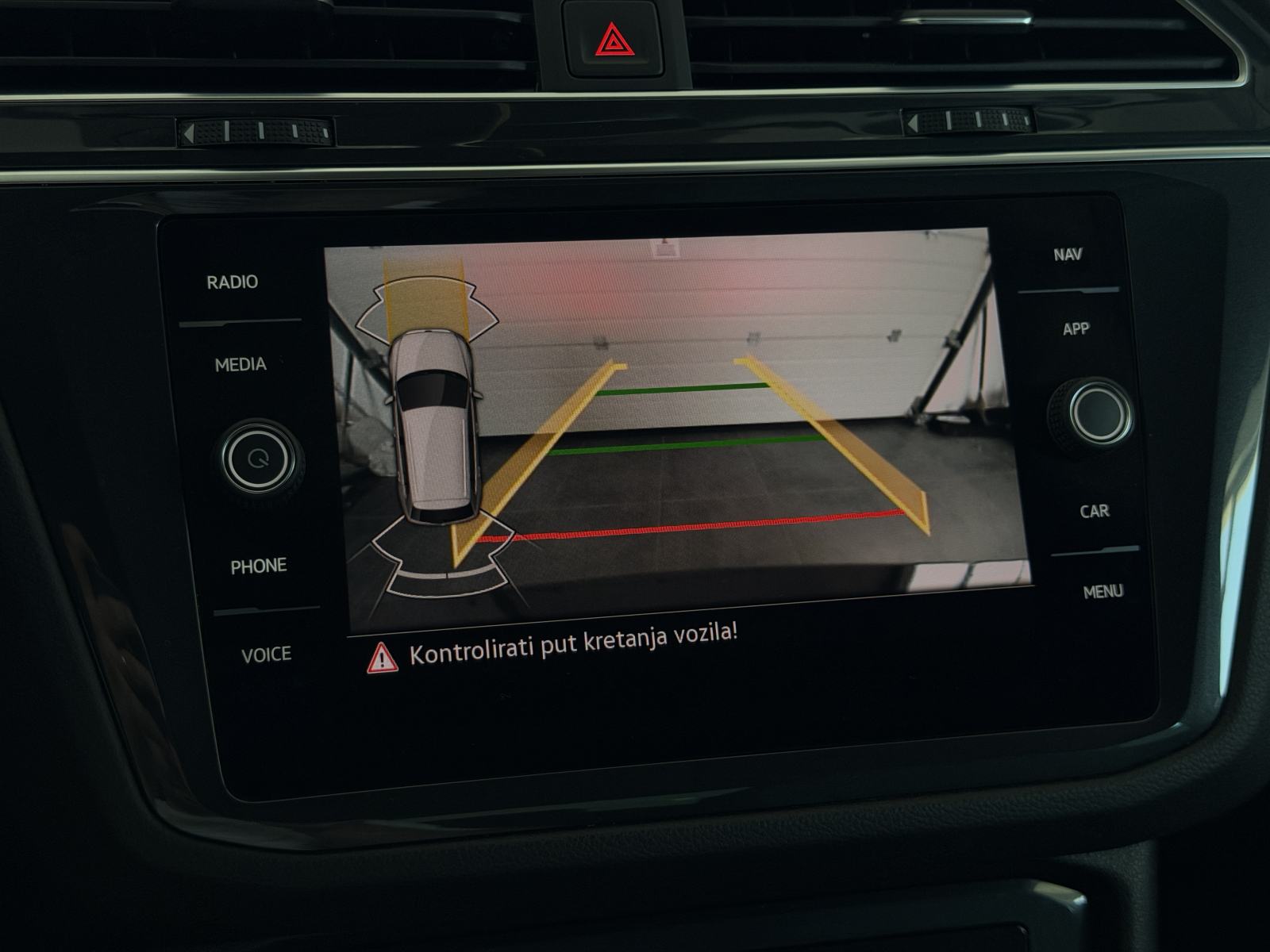 VW Tiguan 1,5 TSI •ACC•KAMERA•AMBI•NAVI•JAMSTVO 24MJ•LEASING 0% UČEŠĆA, fotografija 14