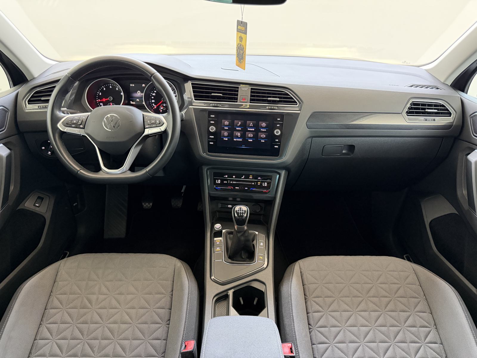 VW Tiguan 1,5 TSI •ACC•KAMERA•AMBI•NAVI•JAMSTVO 24MJ•LEASING 0% UČEŠĆA, fotografija 9