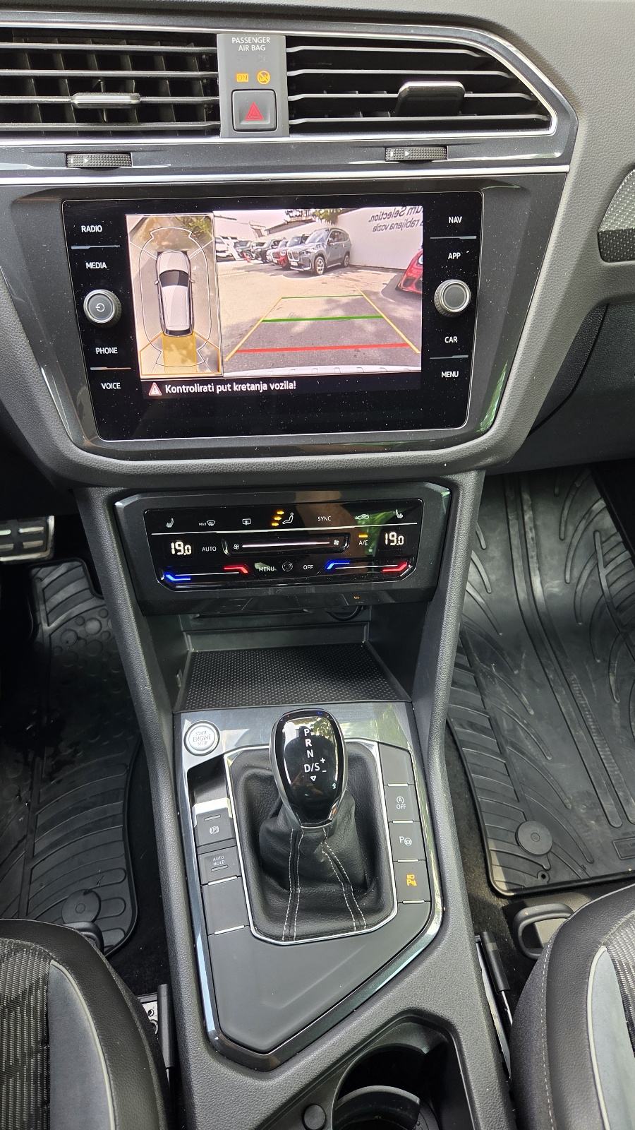 VW Tiguan 2.0 TDI R-Line DSG * Nije uvoz * Prvi vlasnik *, fotografija 13
