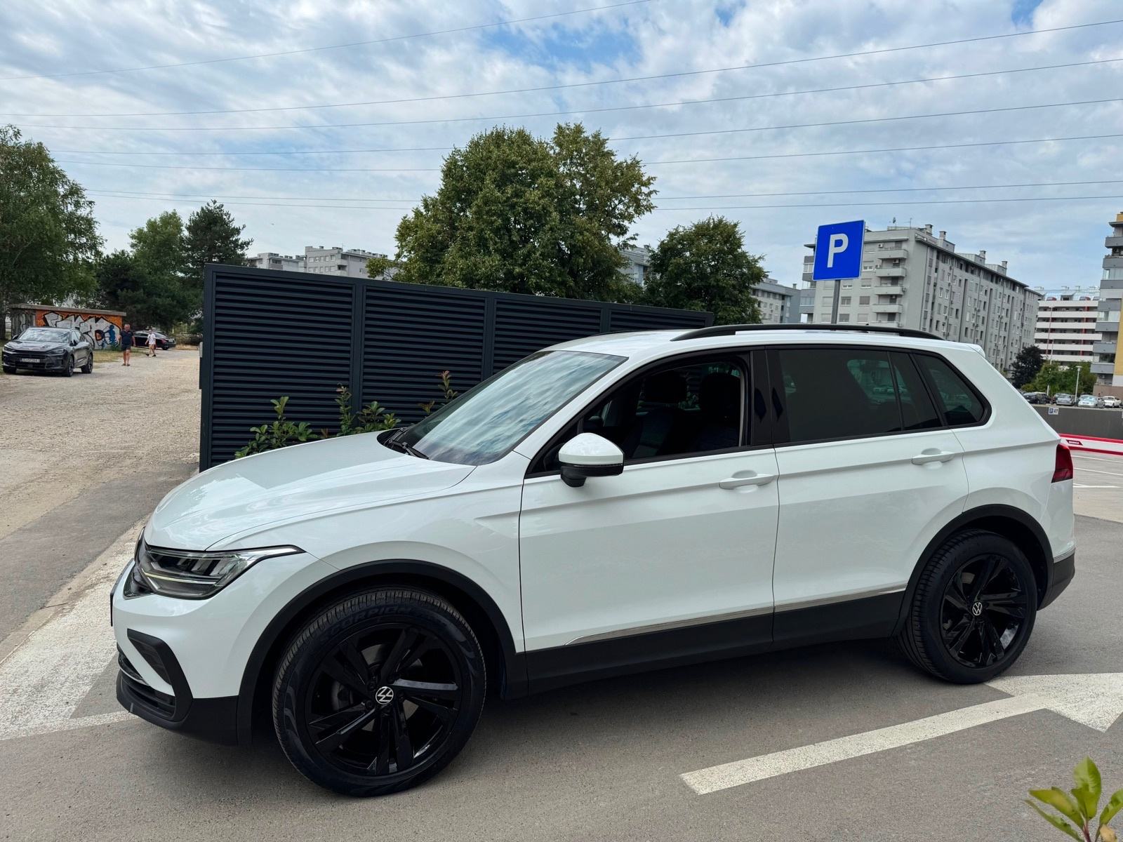 VW TIGUAN 2,0 TDI, DSG, 4 MOTION, KAMERA, MRTVI KUT, pogled izvana - slika 4