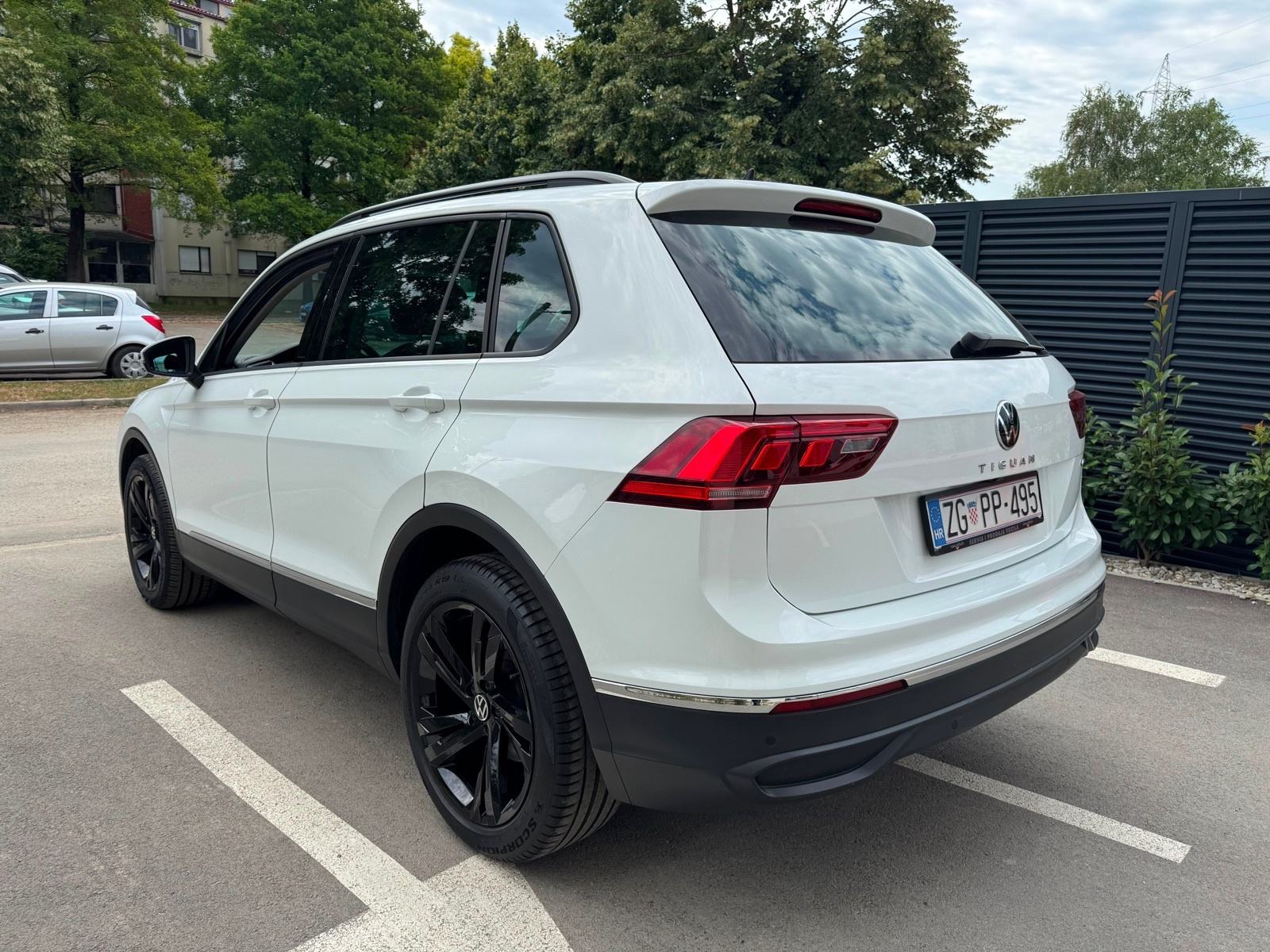 VW TIGUAN 2,0 TDI, DSG, 4 MOTION, KAMERA, MRTVI KUT, pogled izvana - slika 5