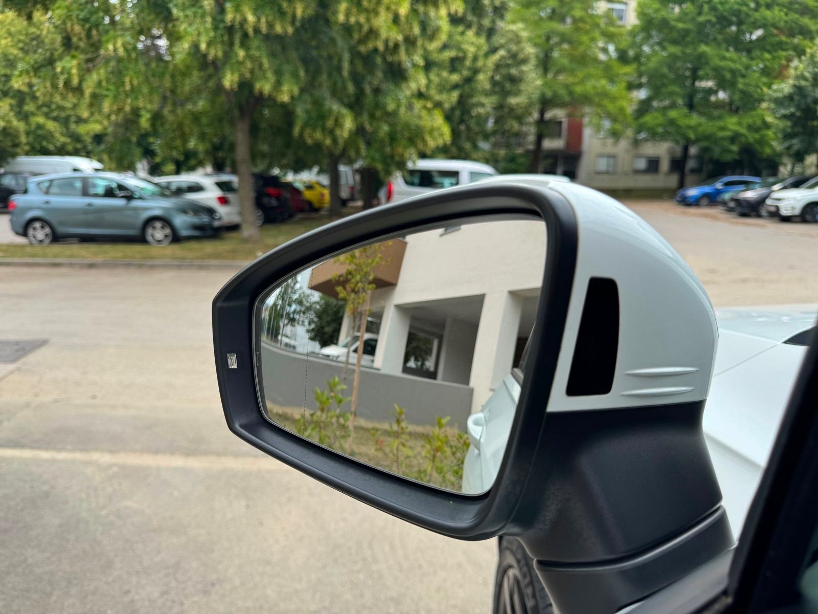 VW TIGUAN 2,0 TDI, DSG, 4 MOTION, KAMERA, MRTVI KUT, fotografija 11