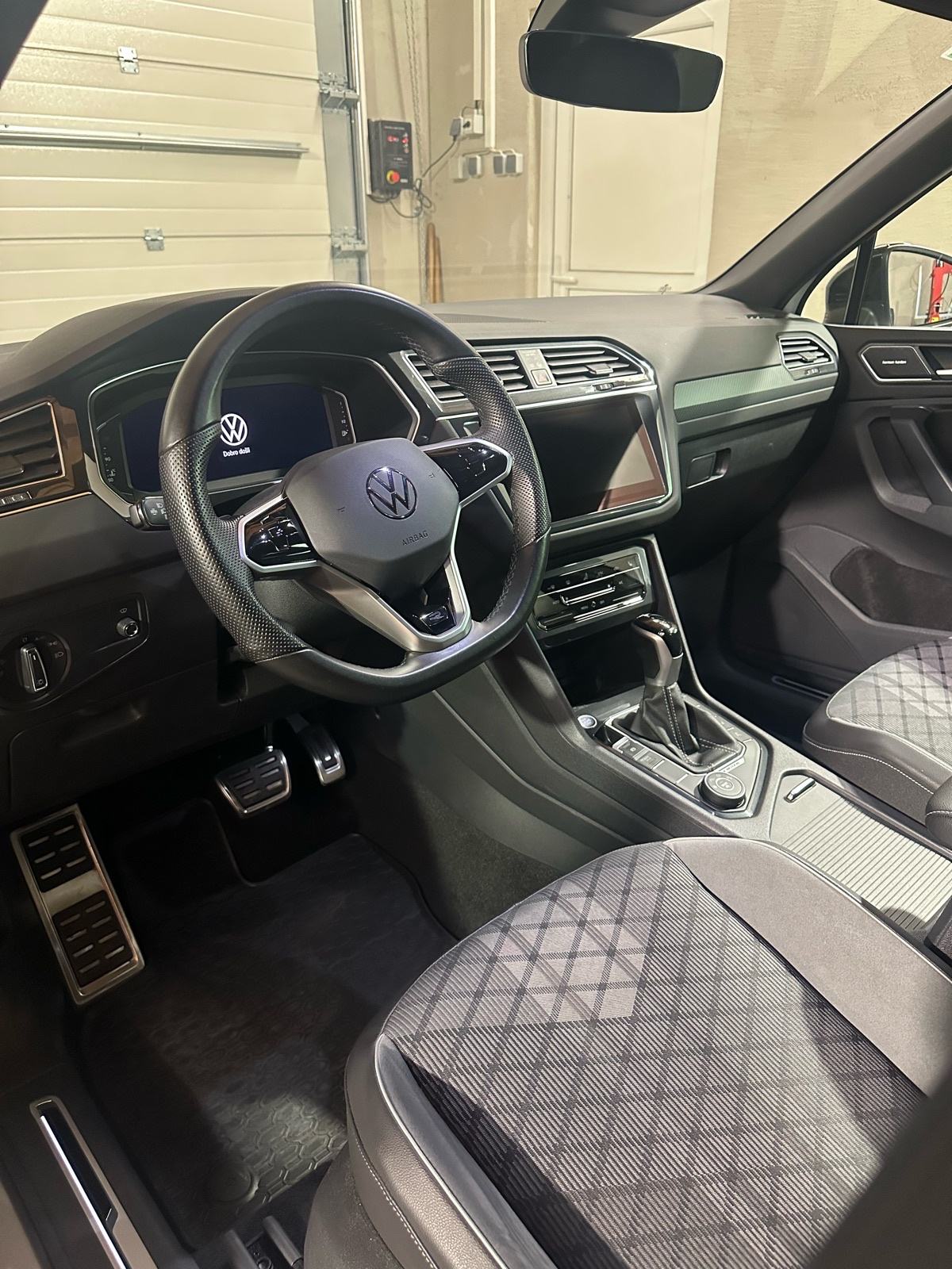VW Tiguan 2,0 automatik, fotografija 12