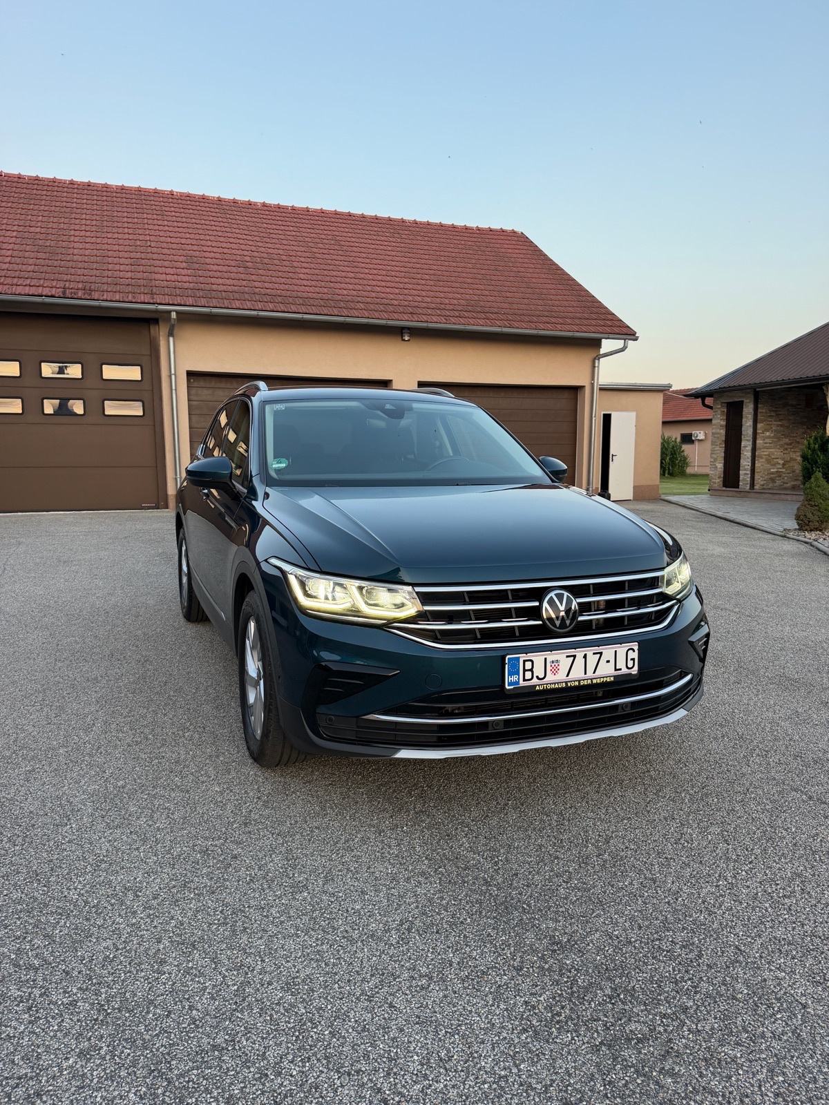 VW Tiguan 2,0 automatik, fotografija 2