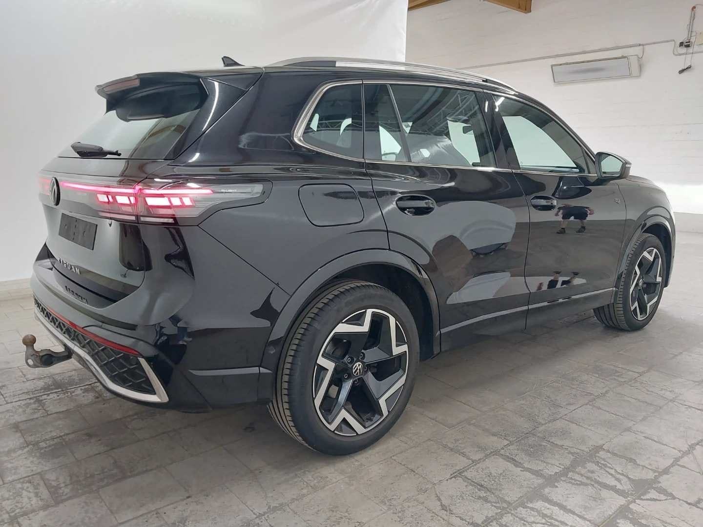 VW Tiguan 2,0 TDI DSG,R-LINE,IQ LIGHT,KAMERA,KUKA,SERVISNA, fotografija 7
