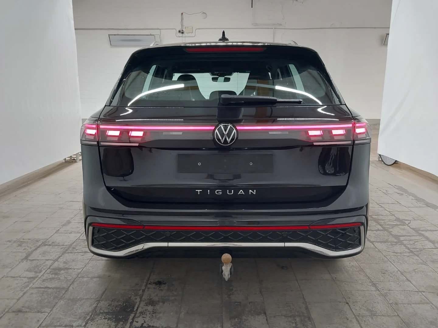 VW Tiguan 2,0 TDI DSG,R-LINE,IQ LIGHT,KAMERA,KUKA,SERVISNA, fotografija 5
