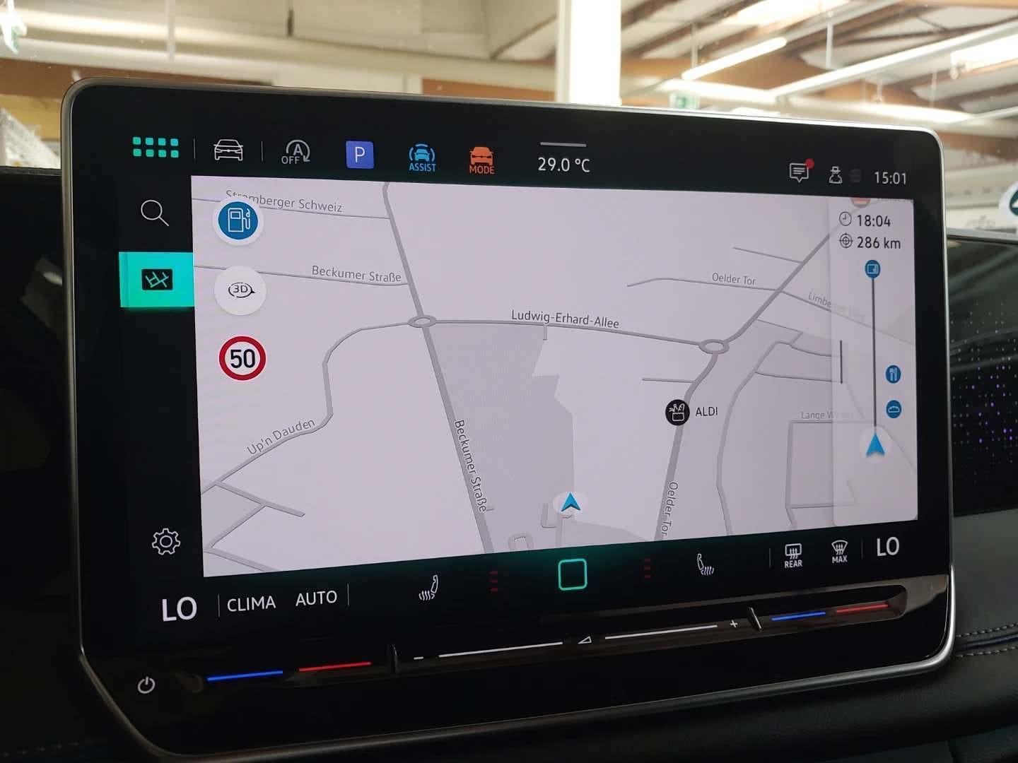 VW Tiguan 2,0 TDI DSG,R-LINE,IQ LIGHT,KAMERA,KUKA,SERVISNA, fotografija 13