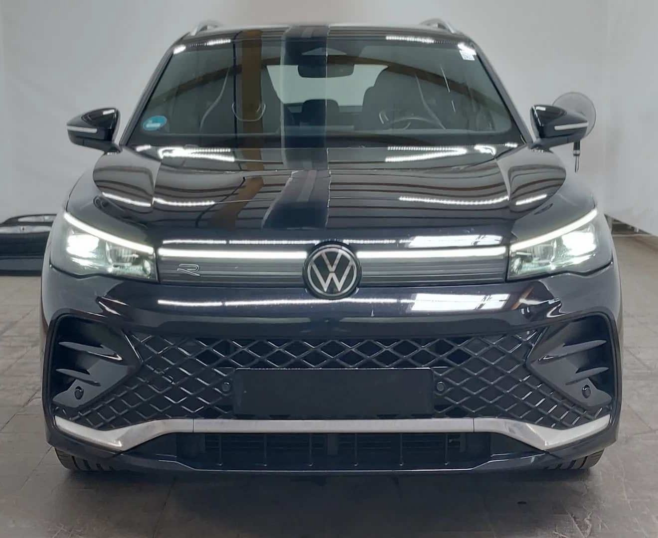 VW Tiguan 2,0 TDI DSG,R-LINE,IQ LIGHT,KAMERA,KUKA,SERVISNA, fotografija 2