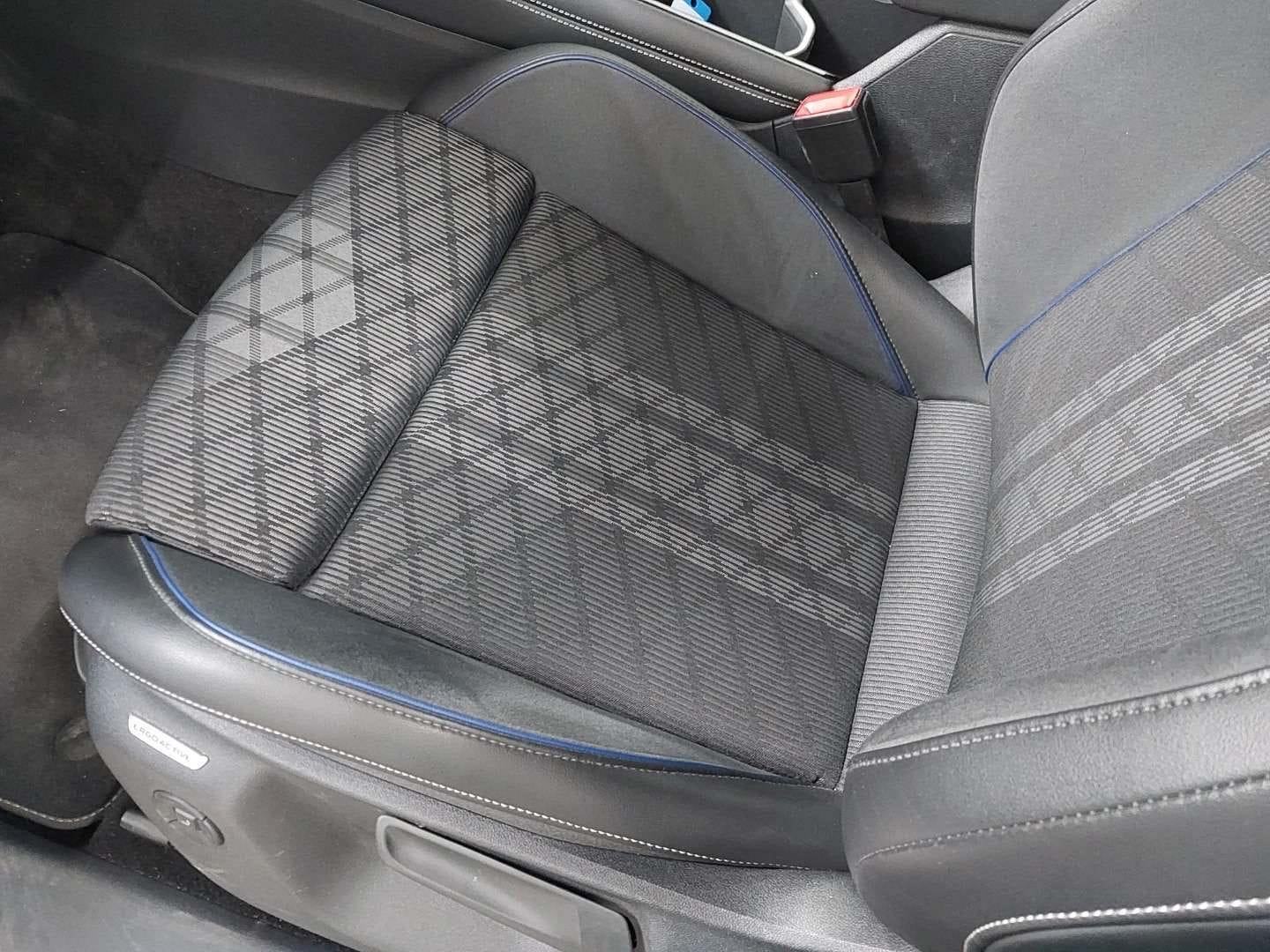 VW Tiguan 2,0 TDI DSG,R-LINE,IQ LIGHT,KAMERA,KUKA,SERVISNA, fotografija 17