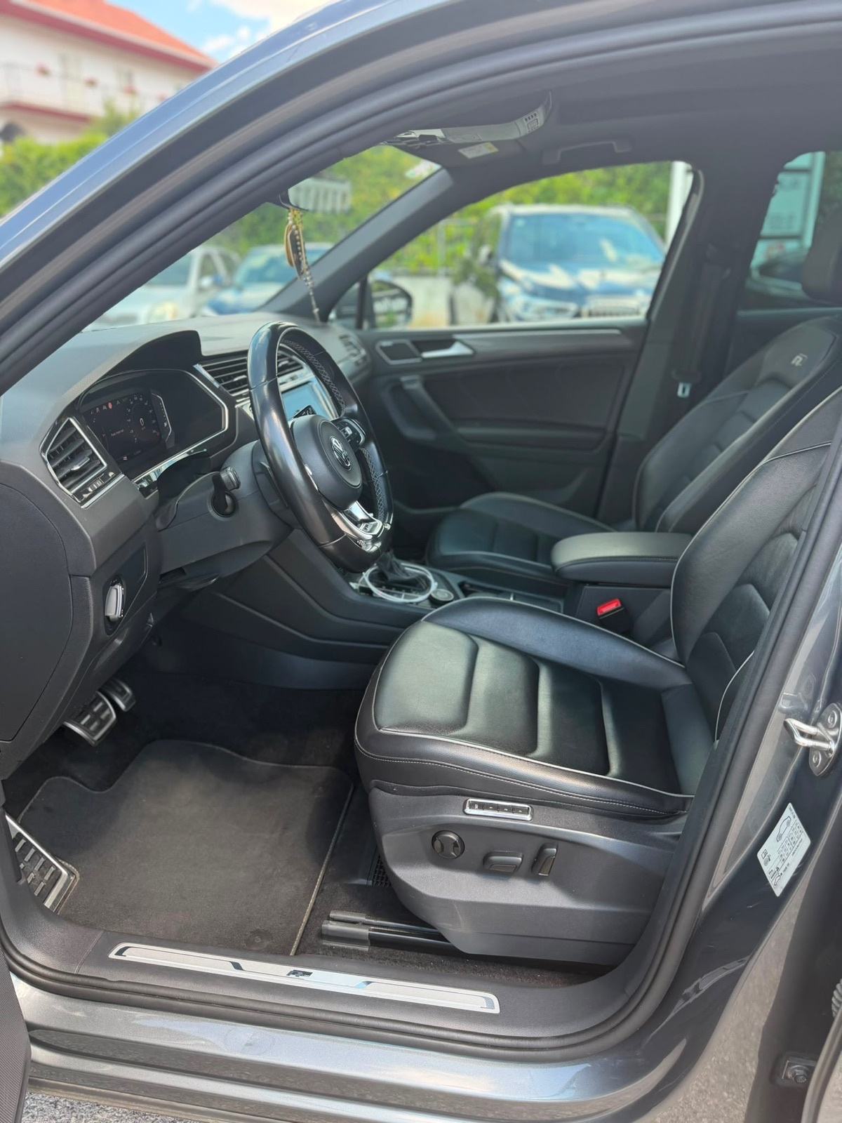 VW Tiguan 2.0 bitdi automatik **REZERVIRAN**, fotografija 15
