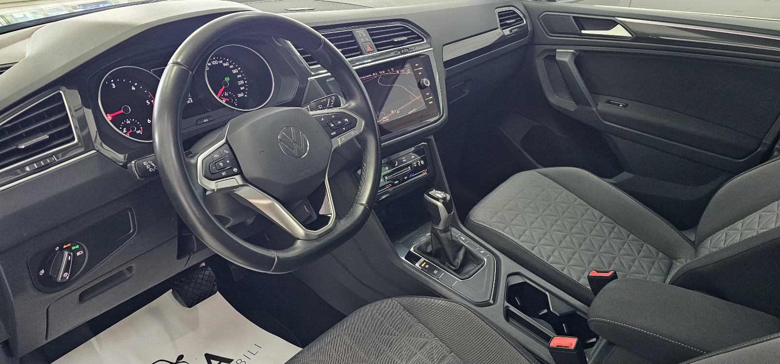 VW Tiguan 2,0 TDI LIFE,AUTOMATIK,LEASING DO 8g.BEZ UČEŠĆA, fotografija 11