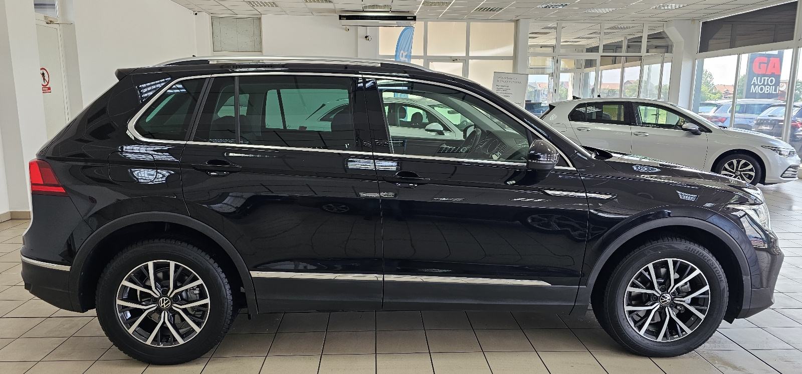 VW Tiguan 2,0 TDI LIFE,AUTOMATIK,LEASING DO 8g.BEZ UČEŠĆA, fotografija 7