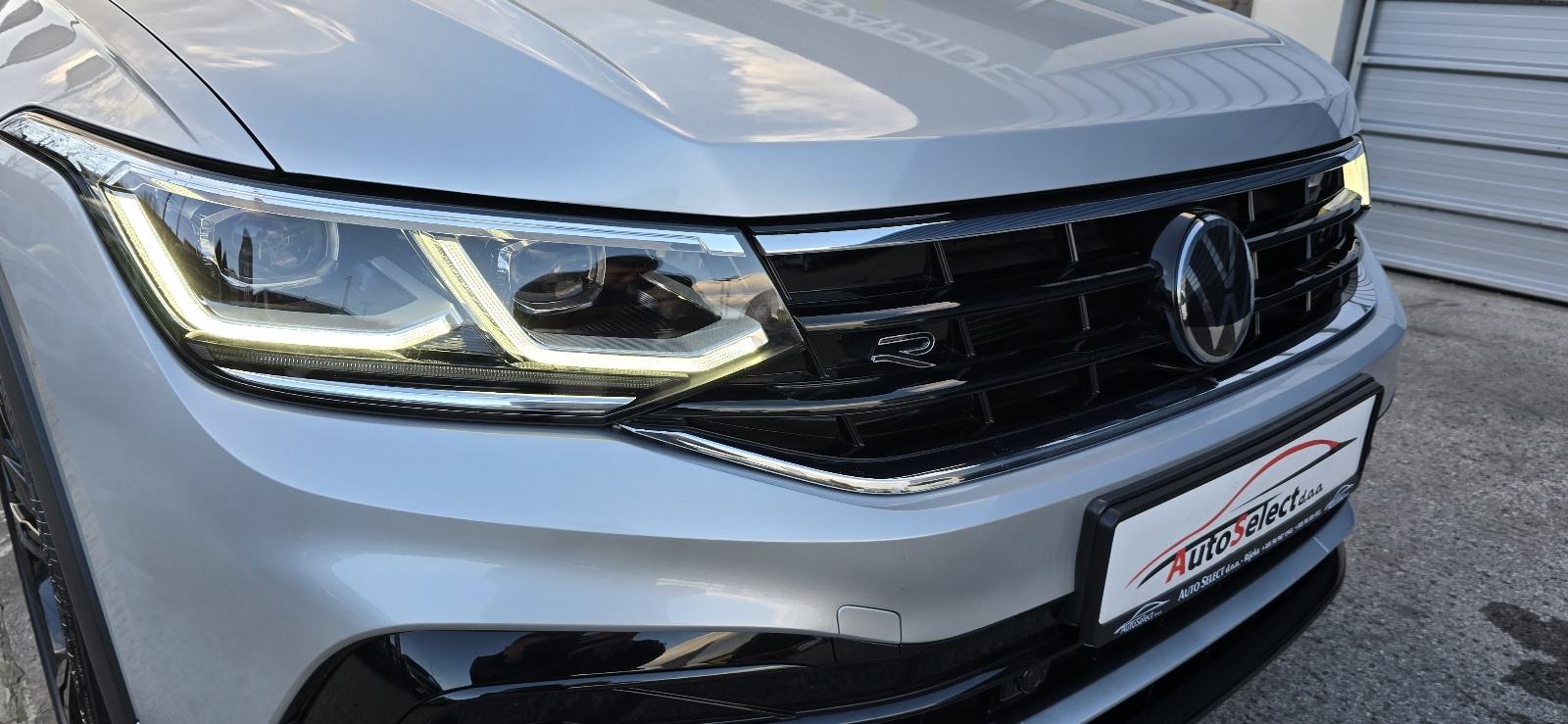 VW Tiguan 2,0 DSG R LINE - 2021 - 100.000km - NAVI - FULL - REG 1 GOD!, fotografija 4