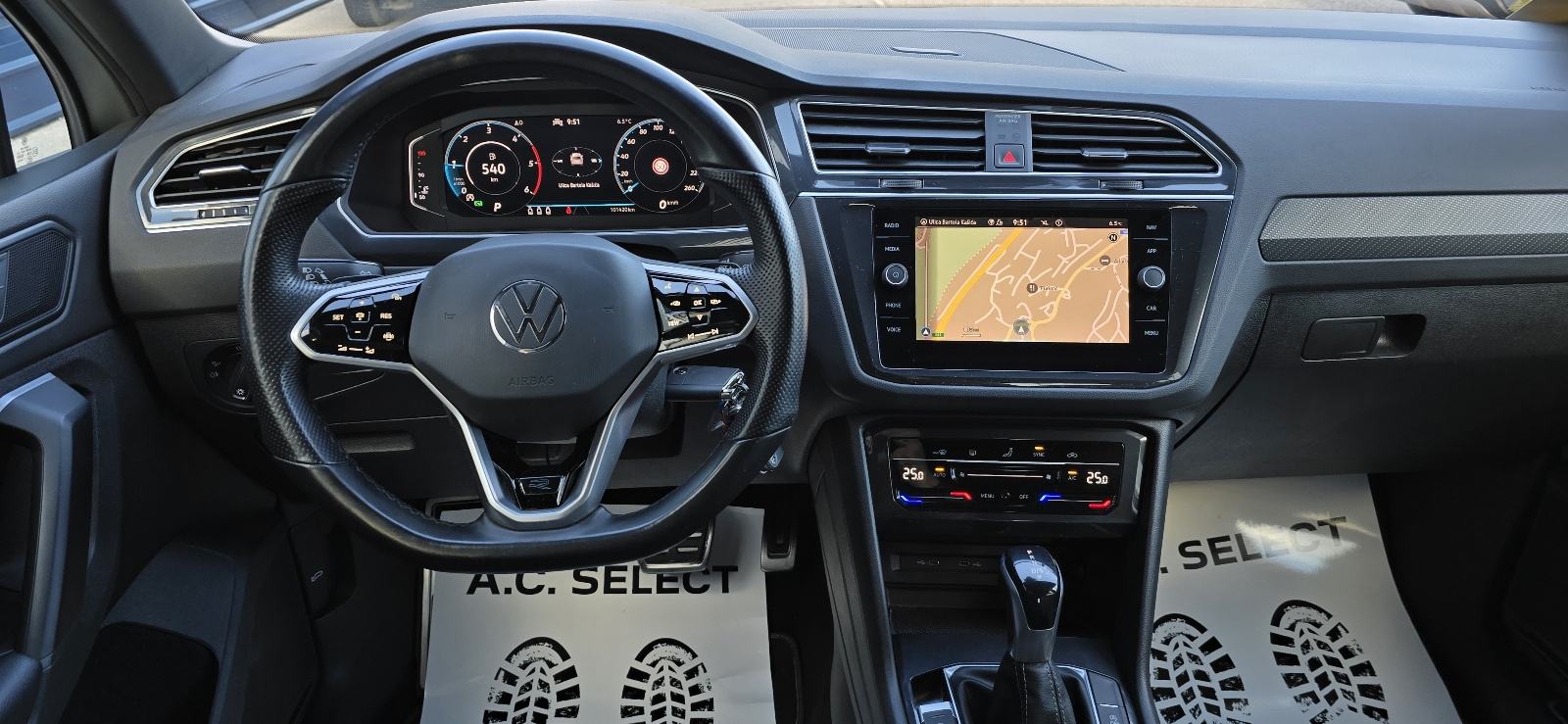 VW Tiguan 2,0 DSG R LINE - 2021 - 100.000km - NAVI - FULL - REG 1 GOD!, fotografija 14