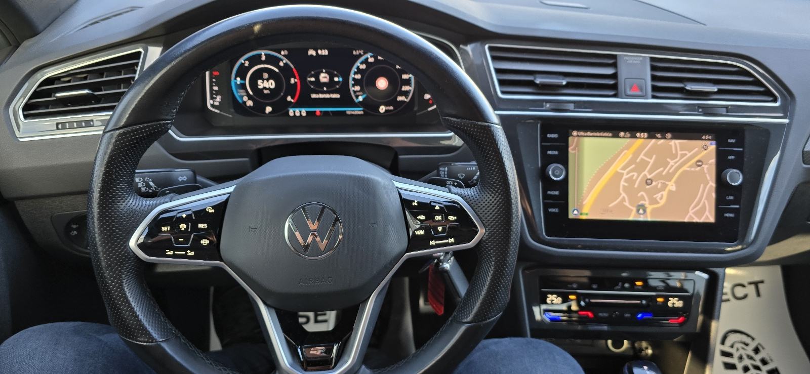 VW Tiguan 2,0 DSG R LINE - 2021 - 100.000km - NAVI - FULL - REG 1 GOD!, fotografija 18