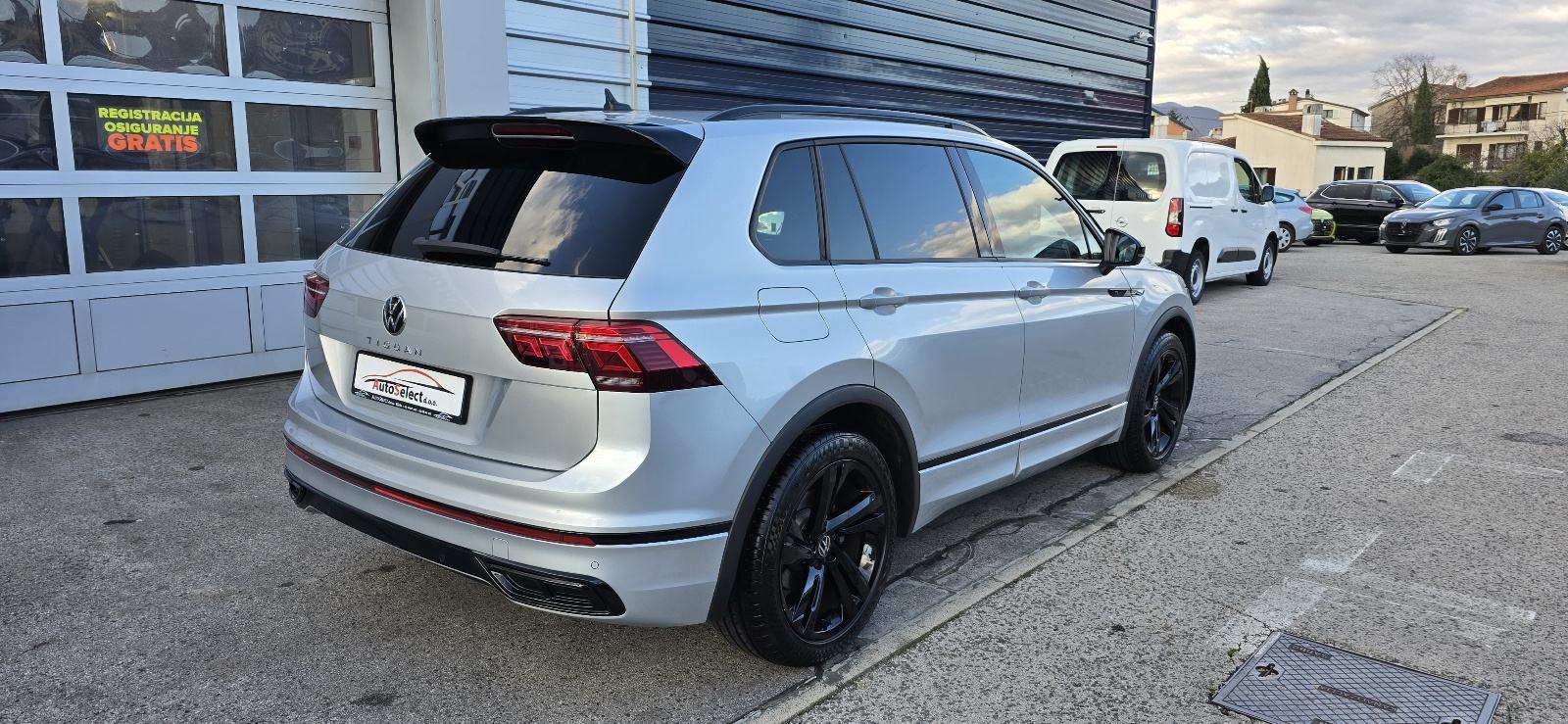 VW Tiguan 2,0 DSG R LINE - 2021 - 100.000km - NAVI - FULL - REG 1 GOD!, fotografija 6