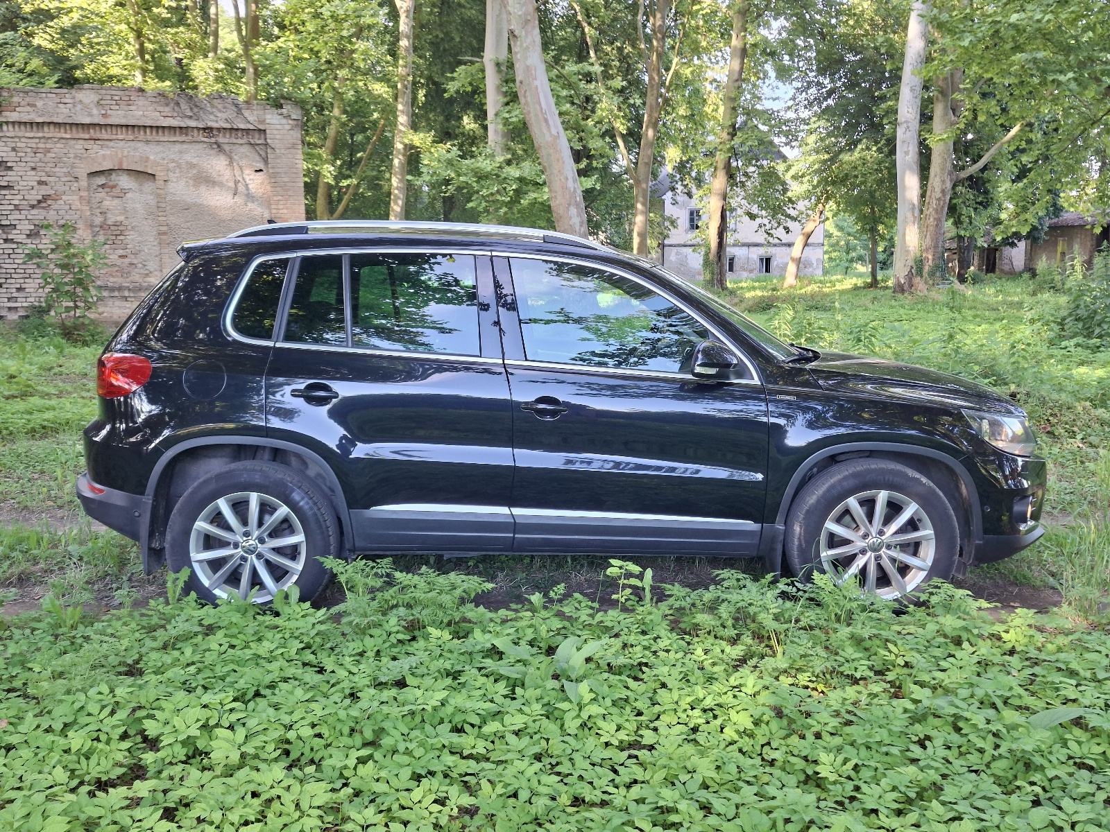VW Tiguan 2.0 TDI 103 kw LOUNGE -reg. 04./27., servisna- VLASNICA -, fotografija 5