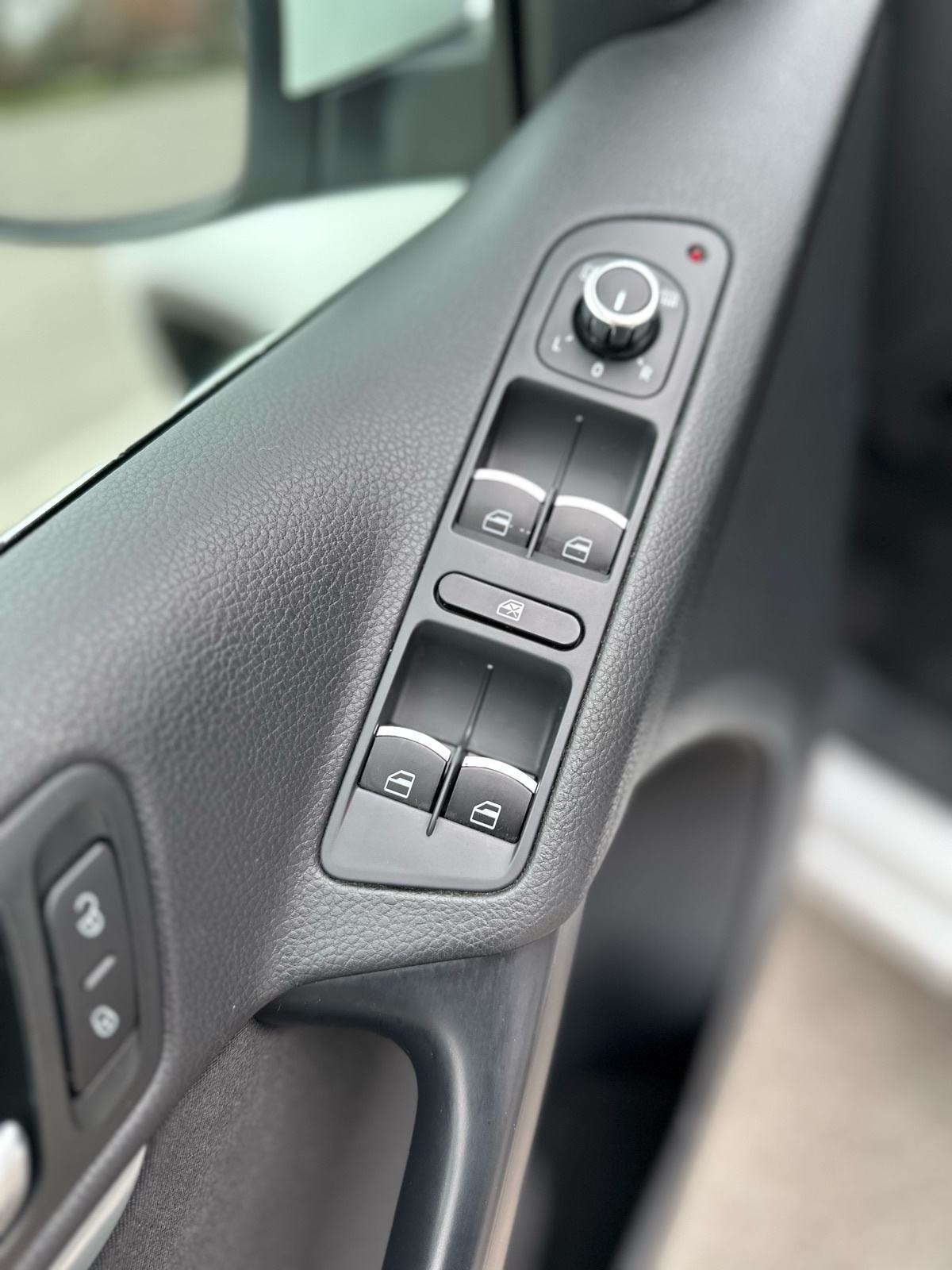 VW Tiguan 2,0 TDI 103 Kw Sport&Style, fotografija 17