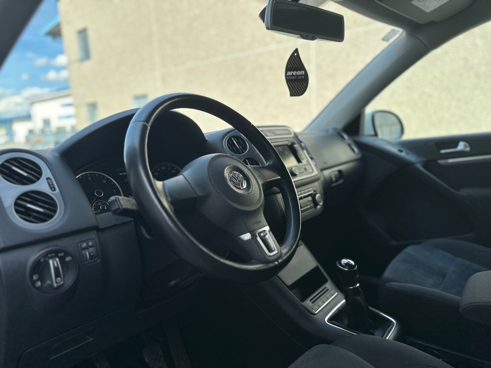 VW Tiguan 2,0 TDI 103 Kw Sport&Style, fotografija 15