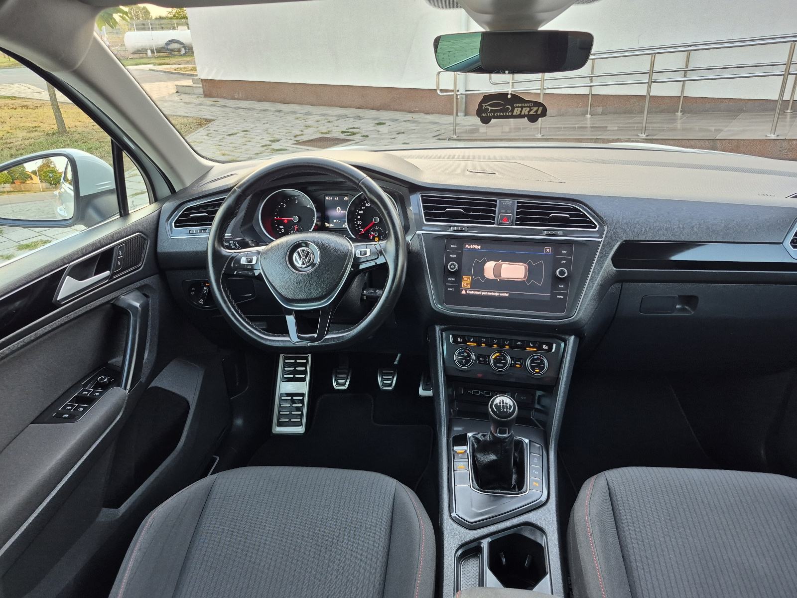 VW Tiguan 2,0 TDI 110kw SOUND,LED,el.kuka,navigacija, senzori, ACC, fotografija 18