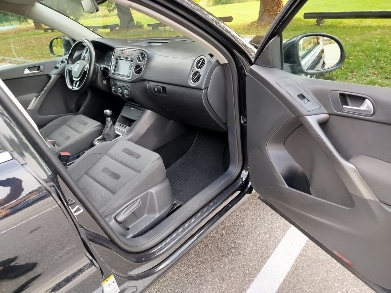 VW Tiguan 2,0 TDI 125 KW 4 Motion. Odličan. Reg 06/26, fotografija 18