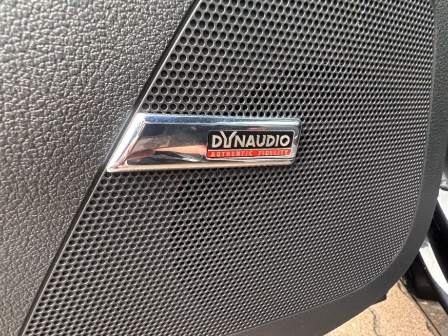 VW Tiguan 2,0 TDI *130kW* R-line *, fotografija 17