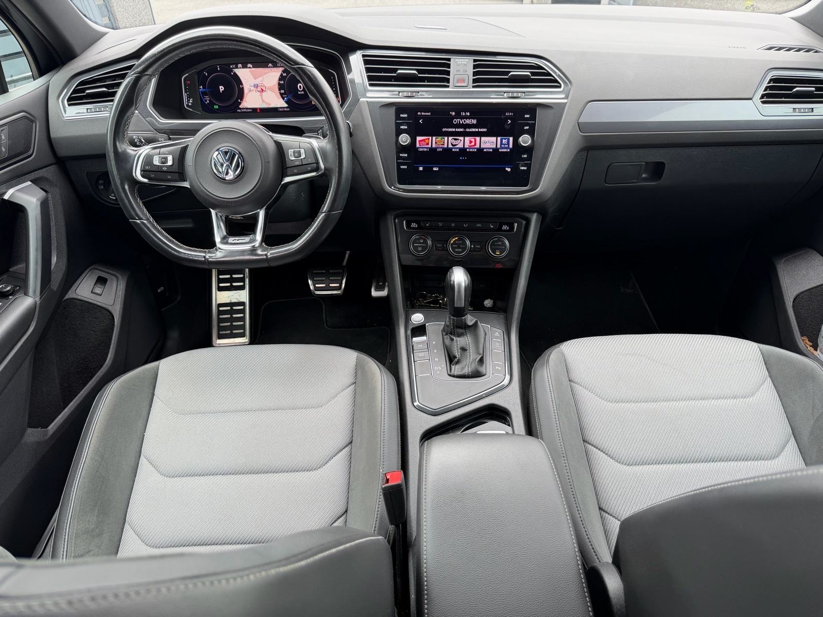 VW Tiguan 2,0 TDI R-LINE-BLACK PAKET-VIRTUAL-KAMERA-REG. 6/2027 G., fotografija 8