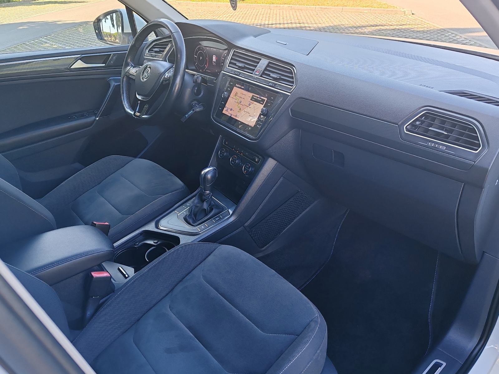 VW Tiguan 2,0 TDI 150 KS DSG HIGHLINE MATRIX VIRTUAL COCKPIT VELUR AMB, fotografija 11