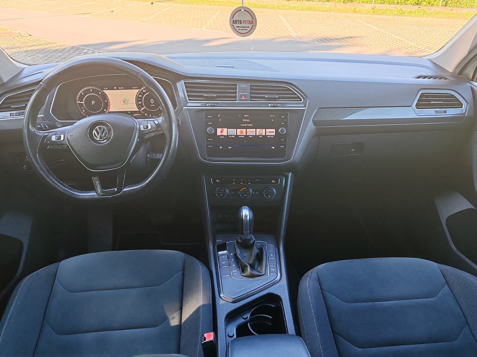 VW Tiguan 2,0 TDI 150 KS DSG HIGHLINE MATRIX VIRTUAL COCKPIT VELUR AMB, fotografija 9