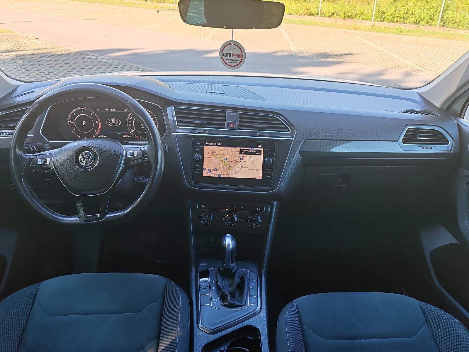 VW Tiguan 2,0 TDI 150 KS DSG HIGHLINE MATRIX VIRTUAL COCKPIT VELUR AMB, fotografija 10